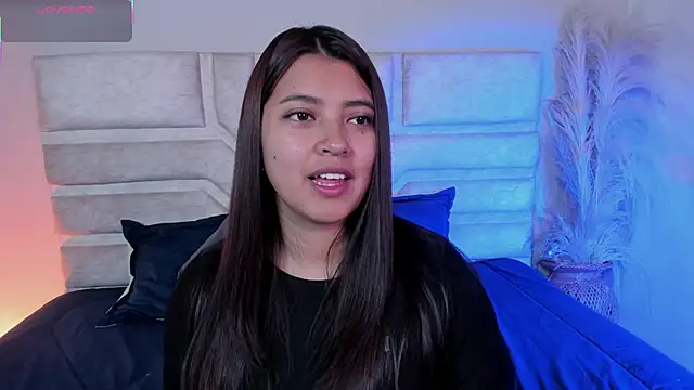 Rebeca Williams  online show from November 2025 10:25:02 AM