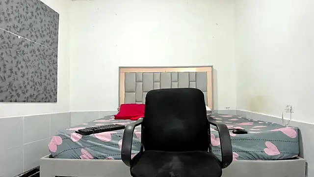 simookeler online show from December 2025 05:08:02 PM