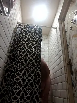 Snapshot of FloatyElkhound chatting on April 2026 06:47:02 AM FloatyElkhound online show from April 2026 06:47:02 AM