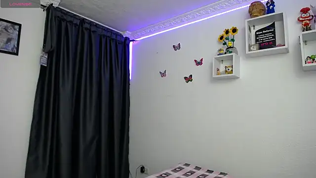 Soffy-brooks online show from April 2026 05:35:01 AM