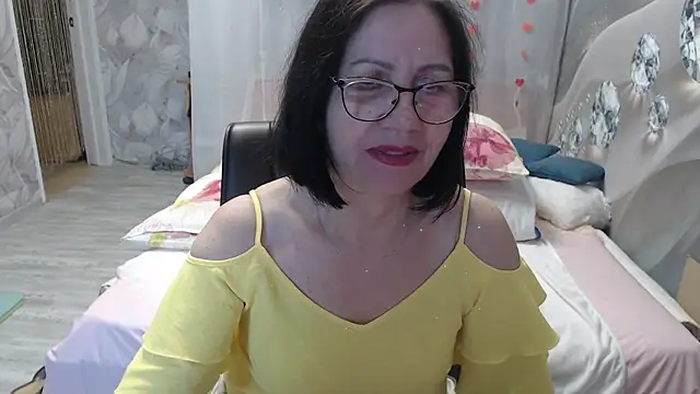Snapshot of OlgaHottie chatting on April 2026 11:31:02 PM OlgaHottie online show from April 2026 11:31:02 PM