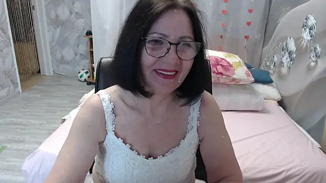 Snapshot of OlgaHottie chatting on April 2026 11:46:02 PM OlgaHottie online show from April 2026 11:46:02 PM
