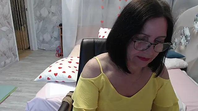 Snapshot of OlgaHottie chatting on May 2026 11:44:02 PM OlgaHottie online show from May 2026 11:44:02 PM