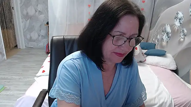 Snapshot of OlgaHottie chatting on May 2026 11:31:02 PM OlgaHottie online show from May 2026 11:31:02 PM