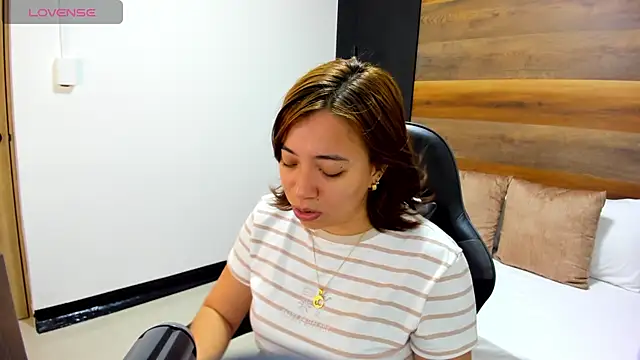 alma fenix online show from September 2025 12:30:01 PM