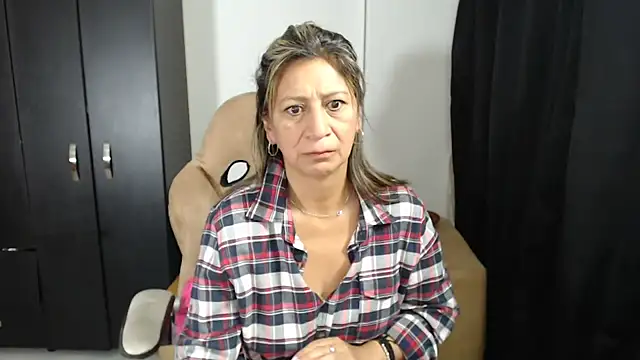 Snapshot of MafeJonesTaboo chatting on October 2025 11:29:02 AM MafeJonesTaboo online show from October 2025 11:29:02 AM