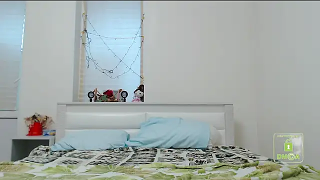 cute and hot online show from January 2025 09:37:02 AM