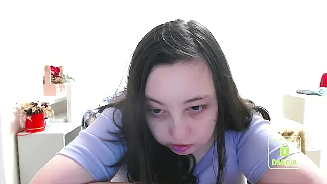 cute and hot online show from February 2025 03:47:01 PM