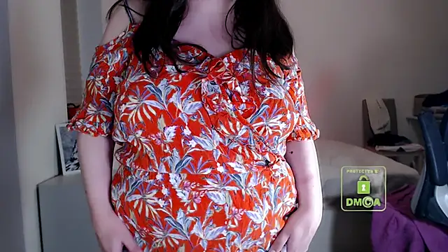 Snapshot of cute_and_hot chatting on March 2026 04:43:01 PM cute and hot online show from March 2026 04:43:01 PM