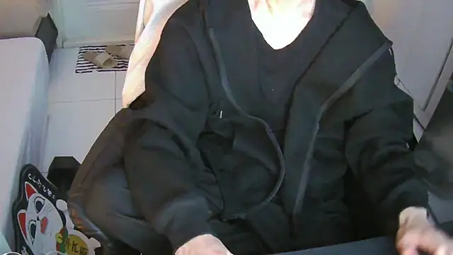 Snapshot of Ray175oo chatting on March 2026 05:29:01 PM Ray175oo online show from March 2026 05:29:01 PM