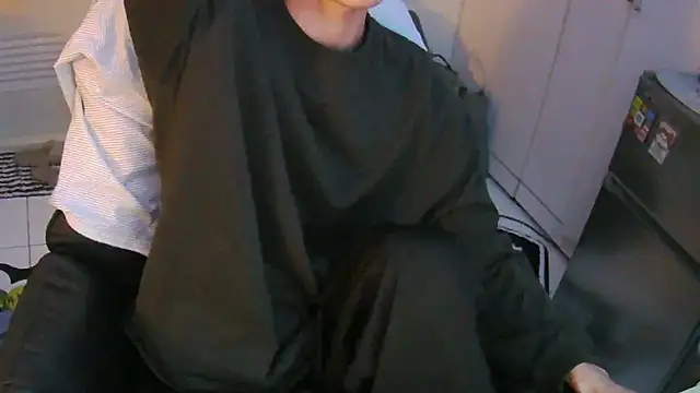 Snapshot of Ray175oo chatting on March 2026 05:52:01 PM Ray175oo online show from March 2026 05:52:01 PM