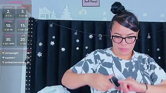 hotlatinateacher online show from December 2025 07:13:02 AM