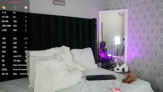 hotlatinateacher online show from July 2026 08:11:01 PM