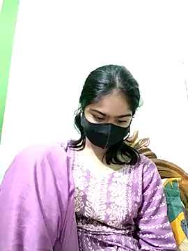 Snapshot of Arisha- chatting on January 2025 06:50:01 PM Arisha- online show from January 2025 06:50:01 PM