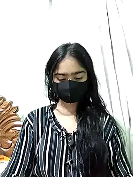 Snapshot of Arisha- chatting on February 2025 04:08:01 PM Arisha- online show from February 2025 04:08:01 PM