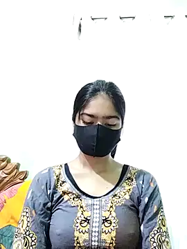 Snapshot of Arisha- chatting on February 2025 02:08:02 AM Arisha- online show from February 2025 02:08:02 AM