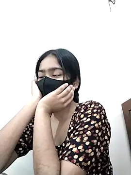 Snapshot of Arisha- chatting on March 2025 04:41:01 PM Arisha- online show from March 2025 04:41:01 PM