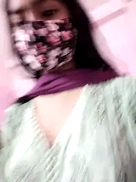 Snapshot of Arisha- chatting on October 2025 09:30:02 AM Arisha- online show from October 2025 09:30:02 AM