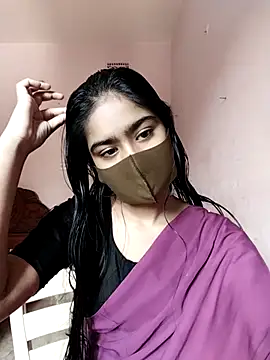 Snapshot of Arisha- chatting on November 2025 06:45:01 AM Arisha- online show from November 2025 06:45:01 AM