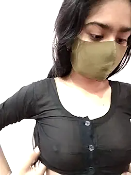 Snapshot of Arisha- chatting on November 2025 02:43:02 PM Arisha- online show from November 2025 02:43:02 PM