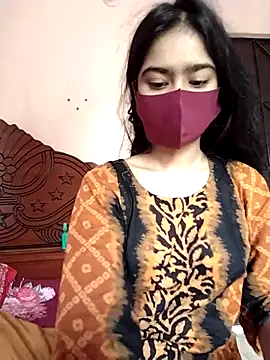 Snapshot of Arisha- chatting on December 2025 08:45:01 AM Arisha- online show from December 2025 08:45:01 AM