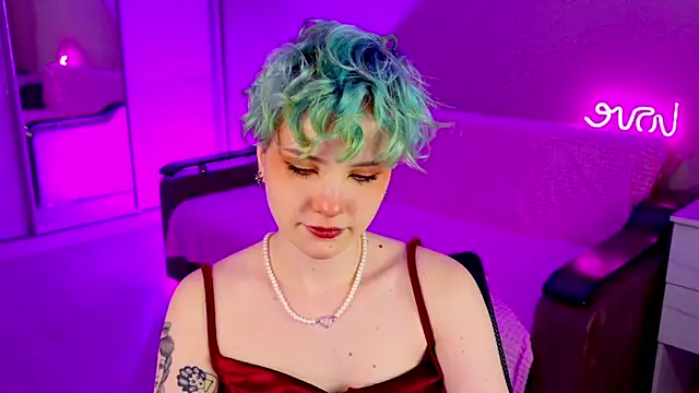 Snapshot of School_Love chatting on January 2025 01:13:01 PM School Love online show from January 2025 01:13:01 PM