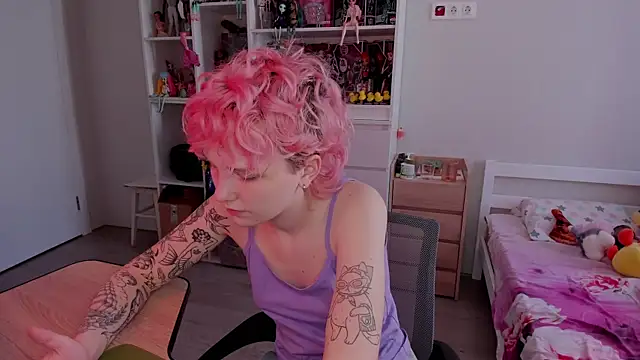 School Love online show from November 2025 07:05:02 AM