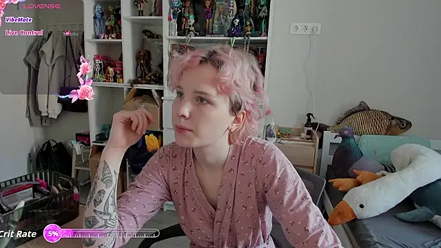 School Love online show from February 2026 07:04:02 AM