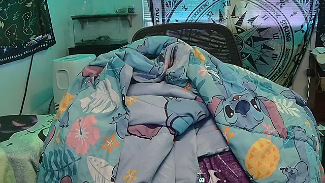 Snapshot of bigcocksmallmouth1 chatting on March 2025 01:29:01 PM bigcocksmallmouth1 online show from March 2025 01:29:01 PM