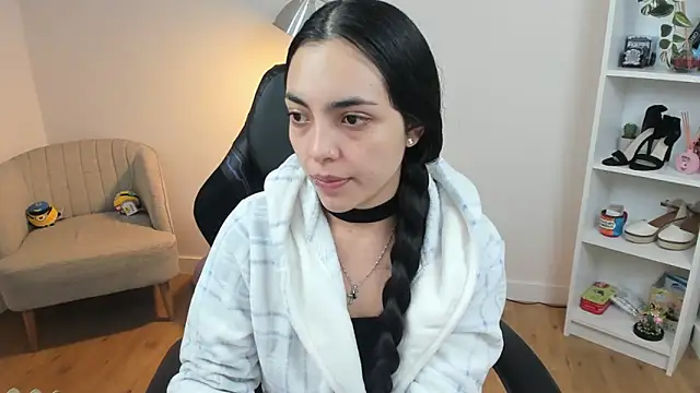  BellaEvans  online show from February 2025 05:09:02 AM