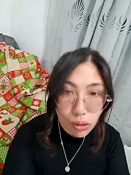 Mia Ruiz online show from October 2025 02:08:01 AM