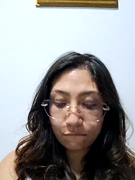 Mia Ruiz online show from October 2025 02:12:01 AM