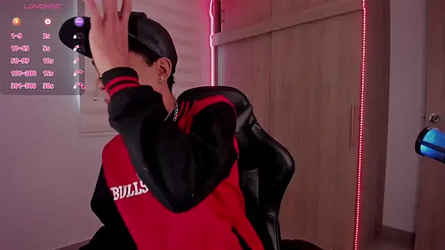 aldrinwhite online show from January 2025 01:24:02 PM