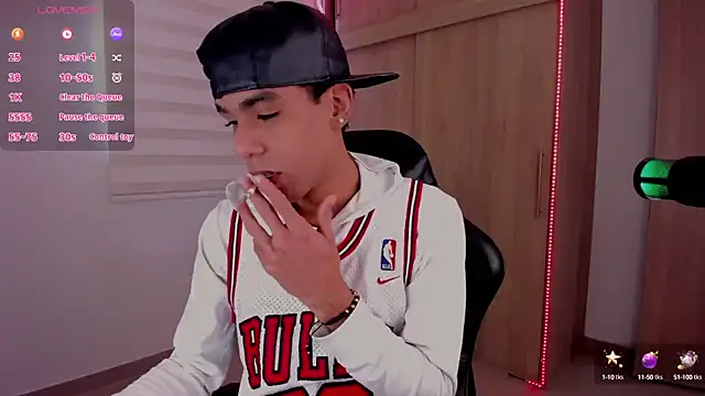 aldrinwhite online show from January 2025 03:18:01 PM