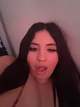 hally berry     online show from November 2025 08:20:01 PM