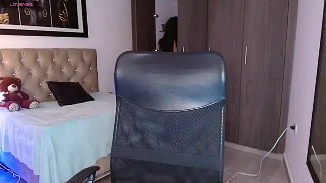 cloe fox online show from February 2025 10:21:02 PM