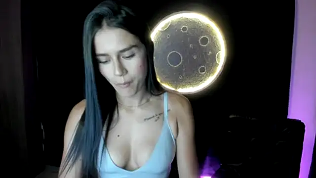 cloe fox online show from February 2026 06:03:02 AM