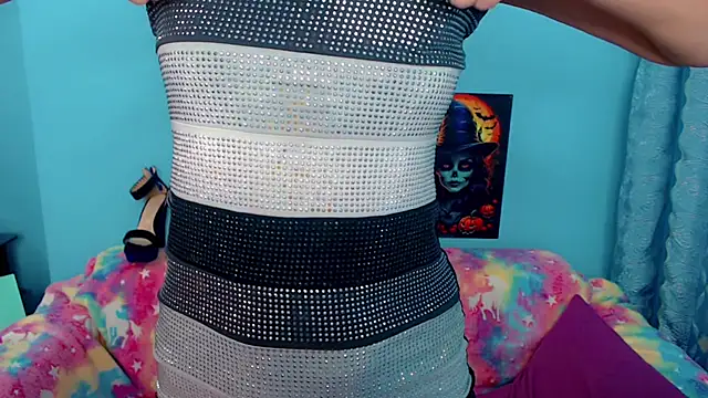 Snapshot of LindaaLu chatting on February 2025 05:07:02 AM LindaaLu online show from February 2025 05:07:02 AM