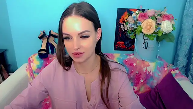 Snapshot of LindaaLu chatting on February 2025 07:15:02 AM LindaaLu online show from February 2025 07:15:02 AM