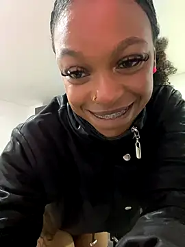 Snapshot of Melany_Williams chatting on November 2025 02:13:01 PM Melany Williams online show from November 2025 02:13:01 PM