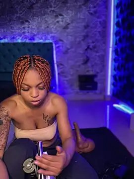 Snapshot of Melany_Williams chatting on December 2025 12:47:02 PM Melany Williams online show from December 2025 12:47:02 PM