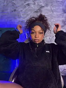 Melany Williams online show from March 2026 01:00:01 PM