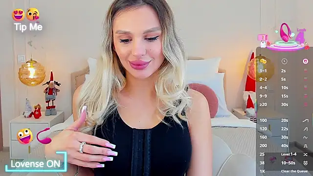 MissLoou online show from January 2026 06:18:02 AM