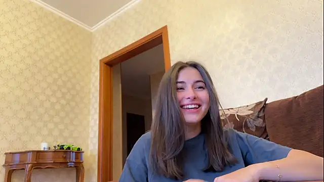 AmiCumOn online show from January 2025 09:18:02 AM