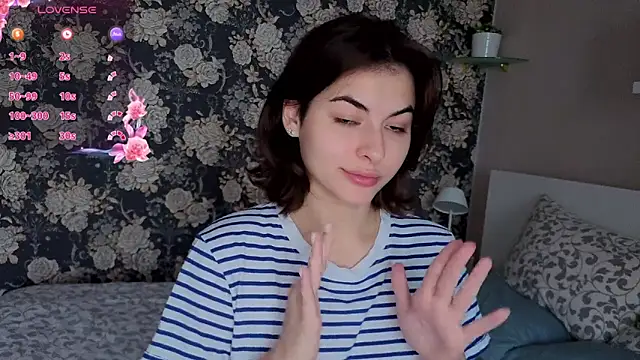 AmiCumOn online show from September 2025 07:53:01 AM