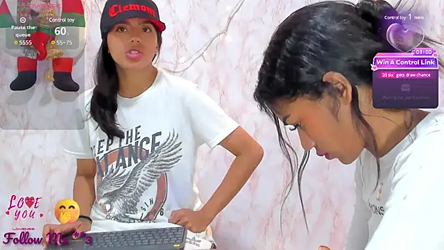 Snapshot of BarbieHotLaura chatting on December 2024 04:40:02 PM BarbieHotLaura online show from December 2024 04:40:02 PM