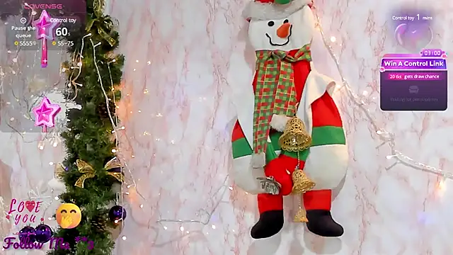 Snapshot of BarbieHotLaura chatting on December 2024 06:42:02 PM BarbieHotLaura online show from December 2024 06:42:02 PM