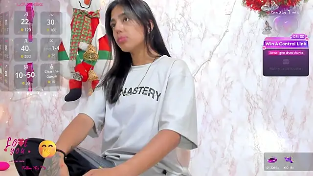 Snapshot of BarbieHotLaura chatting on December 2024 07:54:01 PM BarbieHotLaura online show from December 2024 07:54:01 PM