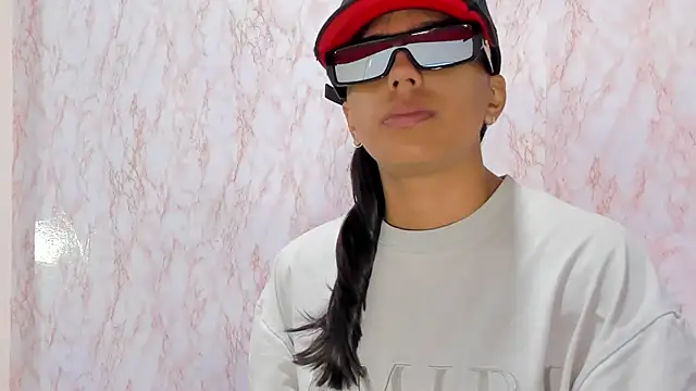 Snapshot of BarbieHotLaura chatting on January 2025 04:38:01 PM BarbieHotLaura online show from January 2025 04:38:01 PM