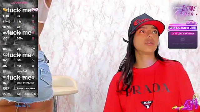 Snapshot of BarbieHotLaura chatting on January 2025 11:58:02 PM BarbieHotLaura online show from January 2025 11:58:02 PM